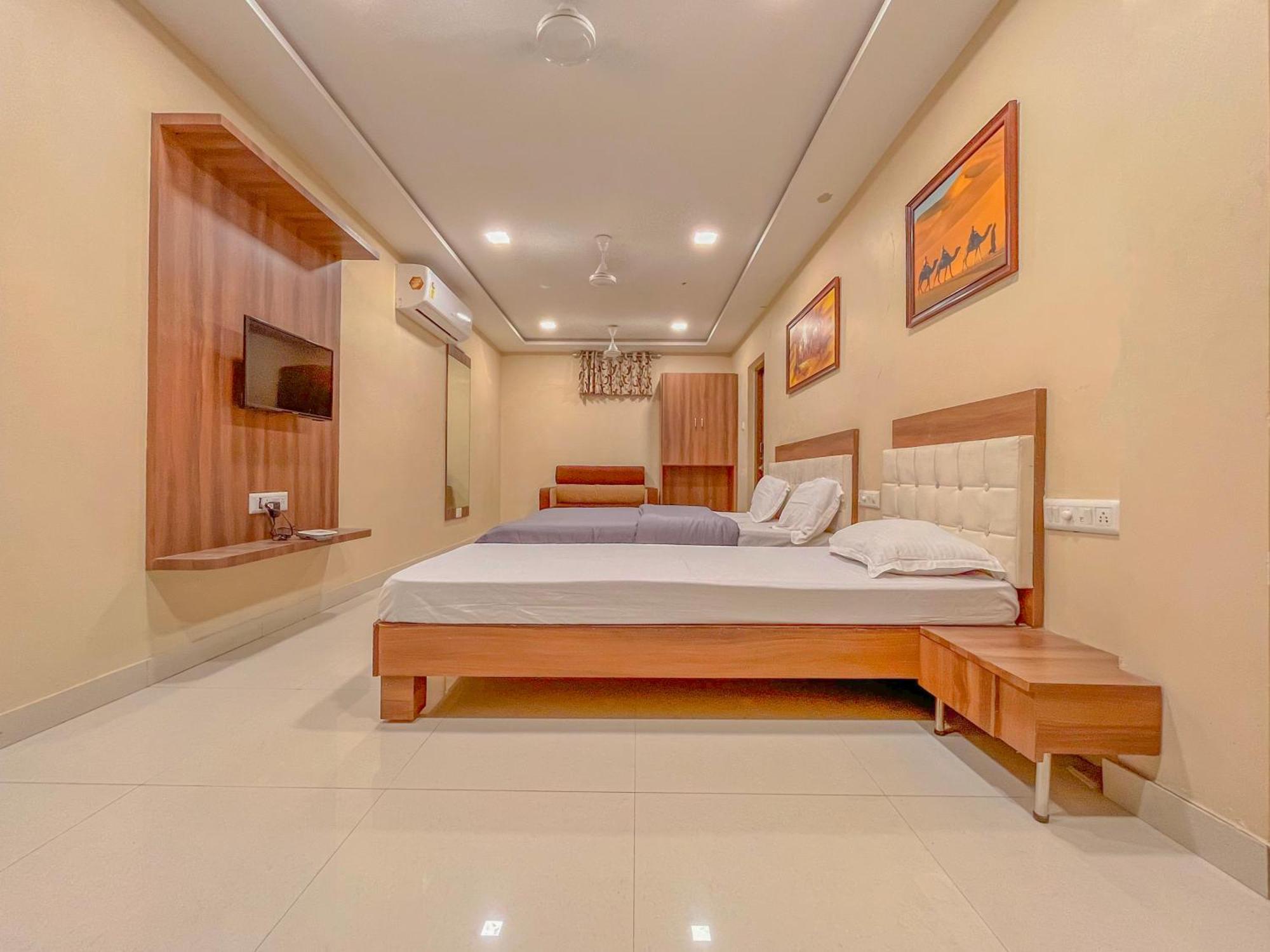 Stayguru Park View Residency Bhuj Dış mekan fotoğraf