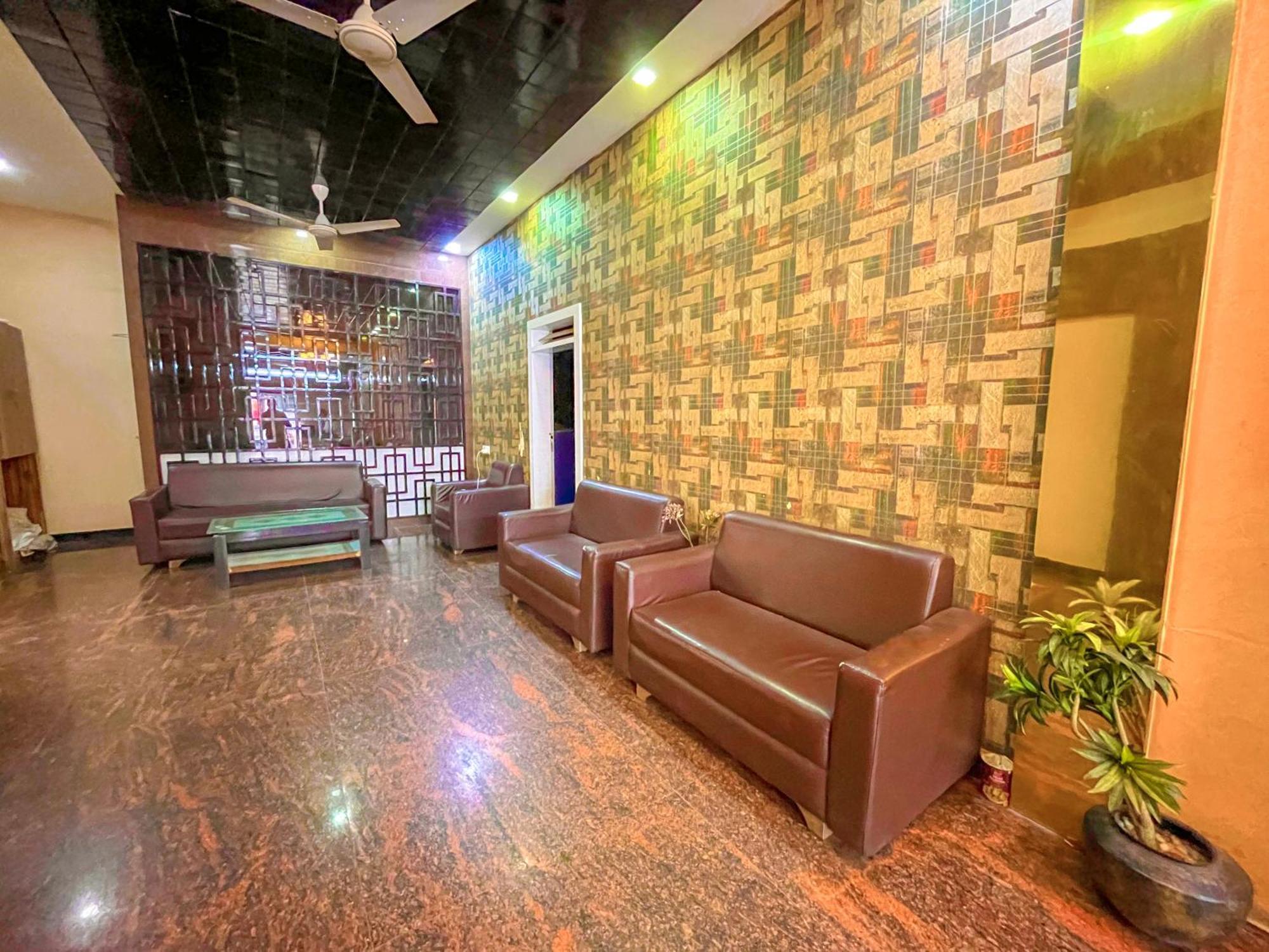 Stayguru Park View Residency Bhuj Dış mekan fotoğraf