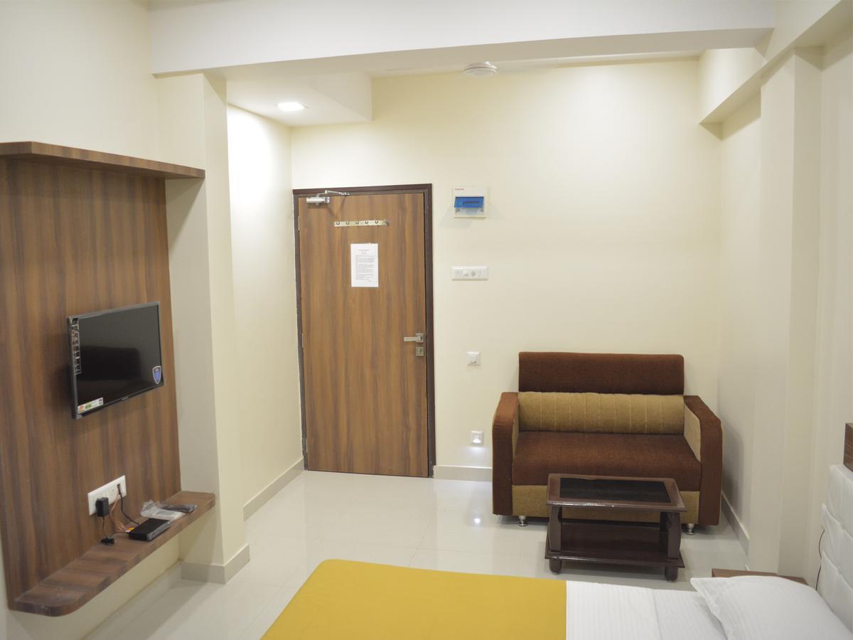Stayguru Park View Residency Bhuj Dış mekan fotoğraf